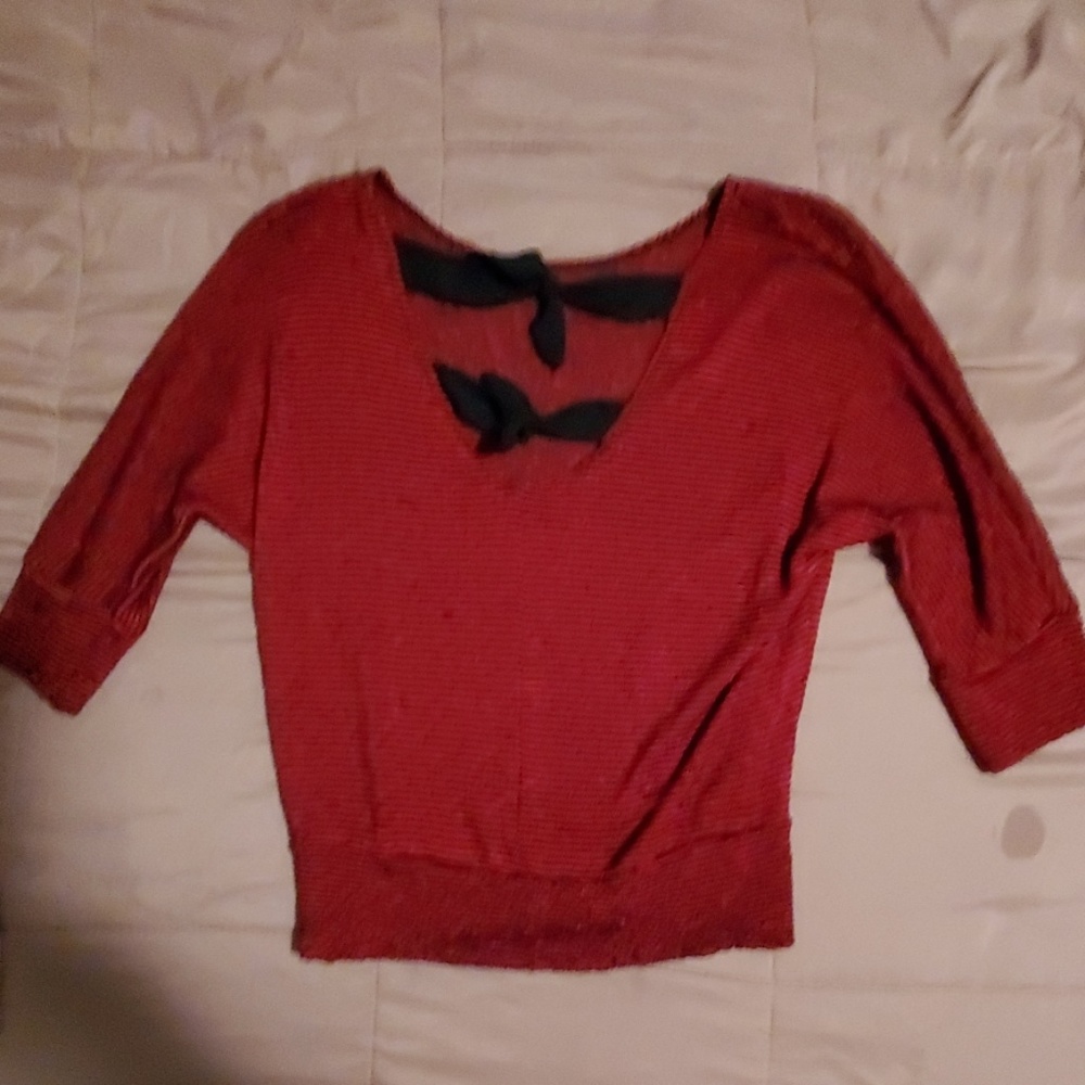 Top - Picture 2 of 2